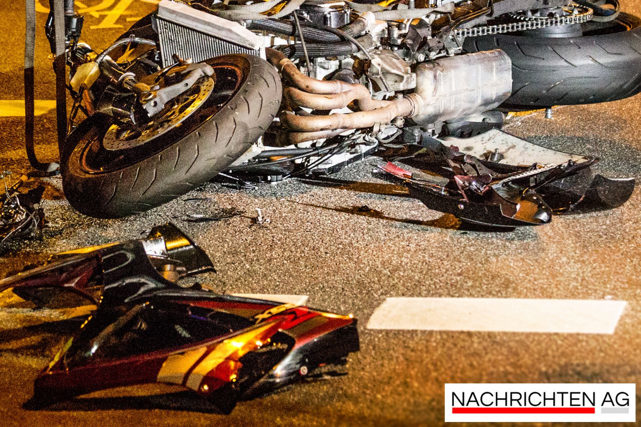 Schwerer Unfall: Motorradfahrerin aus MV stürzt im Oberharz!