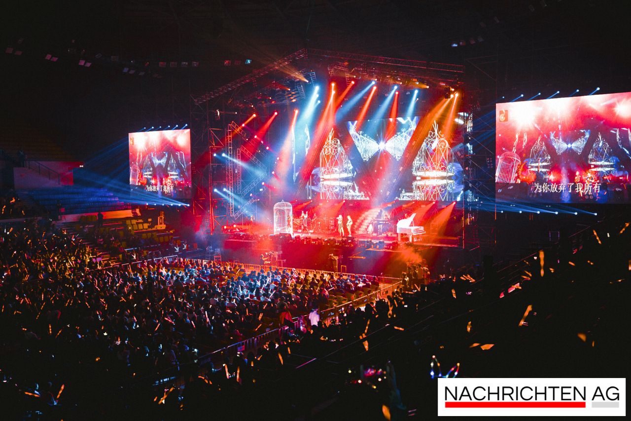 Halloween-Konzert: Saftwerk und The Spell heizen Bienwaldhalle ein!